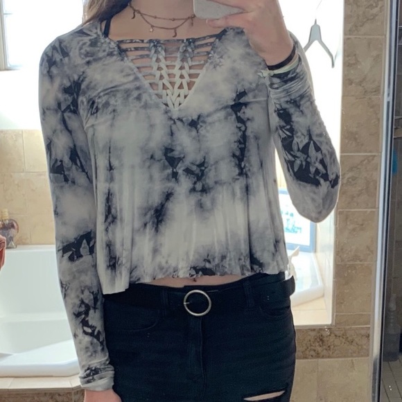 Wow! Great little blouse! - Picture 2 of 2